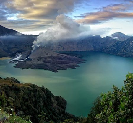 Rinjani Trekking, Senaru Crater Rim